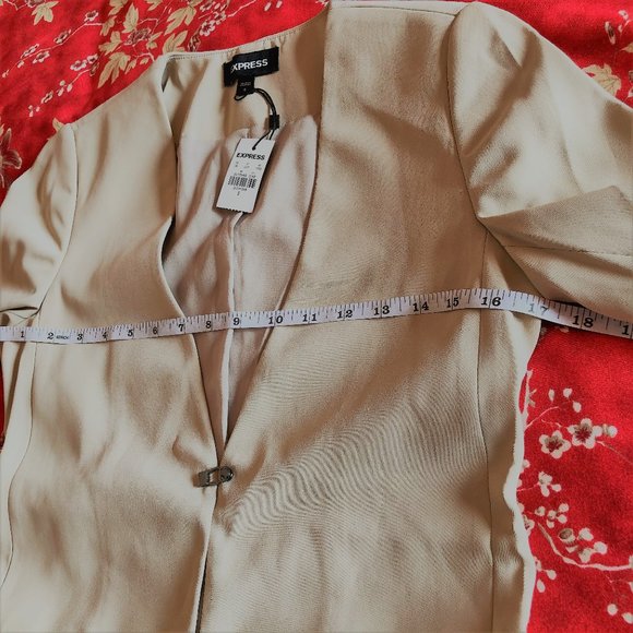 Exquisite Soft Beige Longline Blazer by Express - Size 0 - New with Tags - Picture 13 of 16